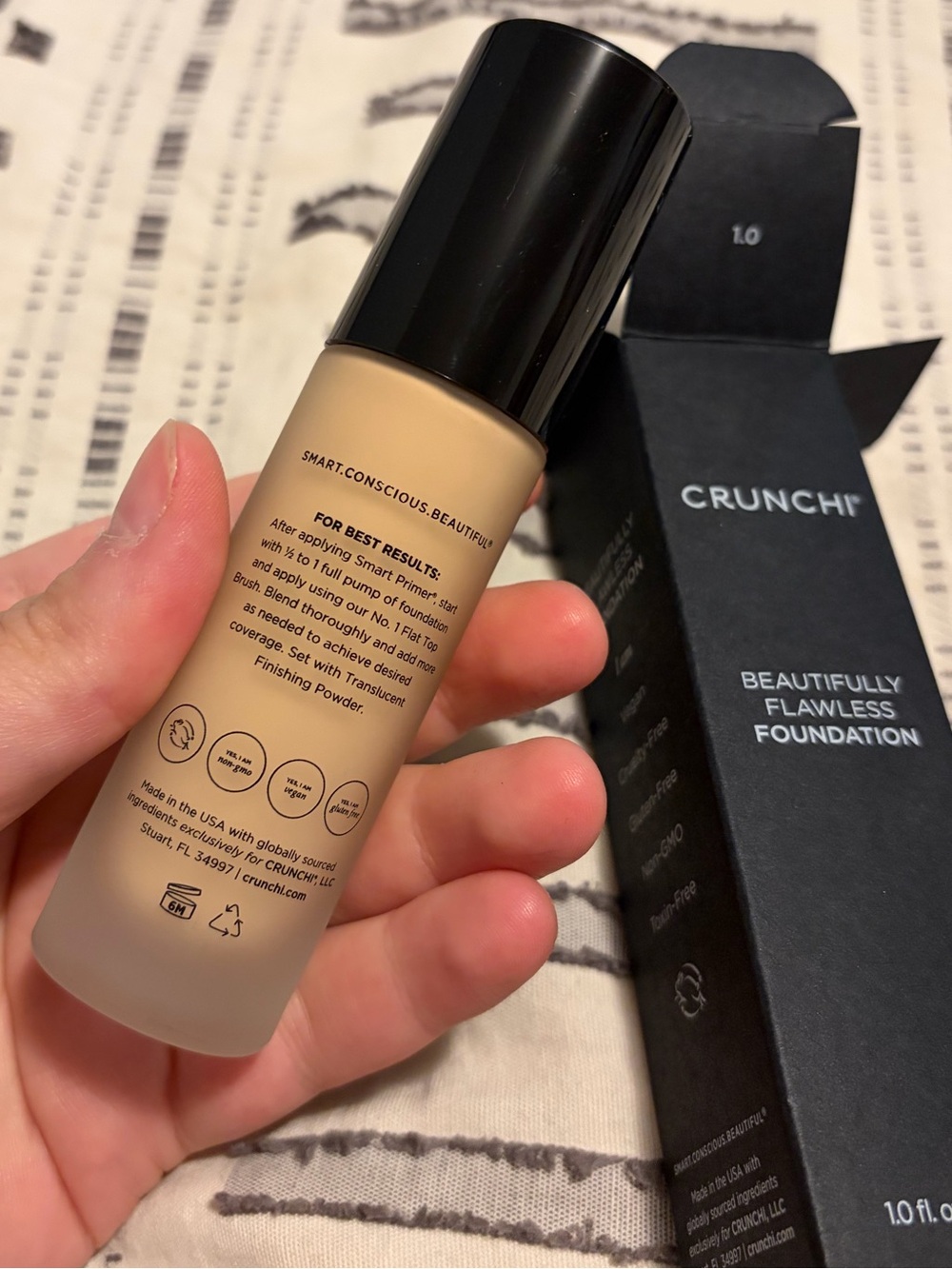 NEW Crunchi Beautifully Flawless Foundation Shade 1.0 Fair Neutral - Picture 3 of 10